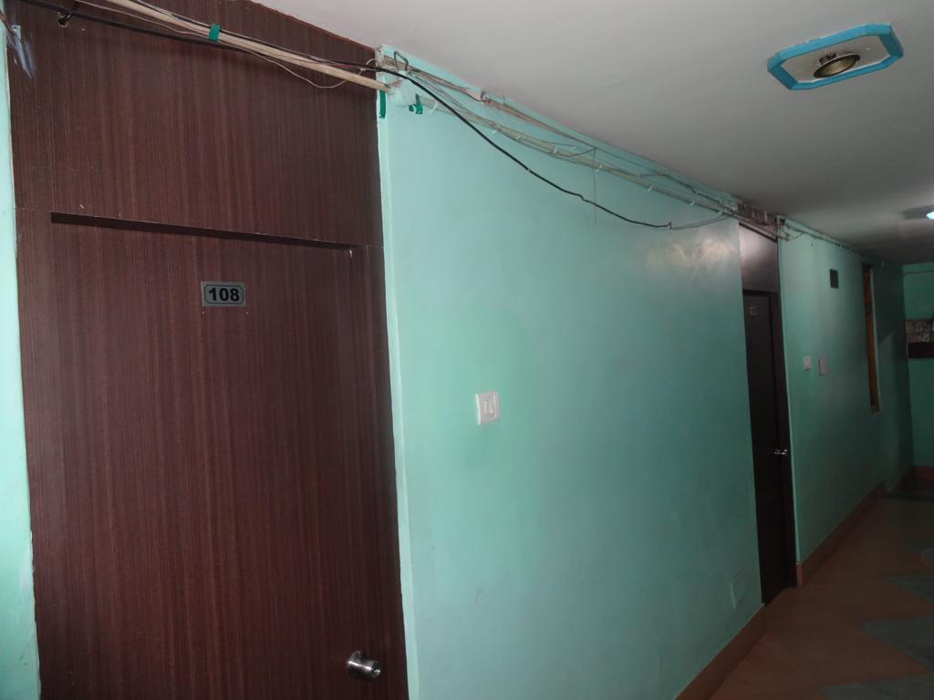 Ajatsatru Hotel Gaya Exterior foto
